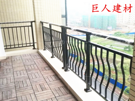 陽(yáng)臺(tái)護(hù)欄凸肚